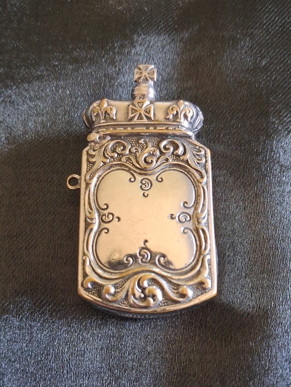 Ornate Victorian Edwardian Silverplate Corination Vesta Case